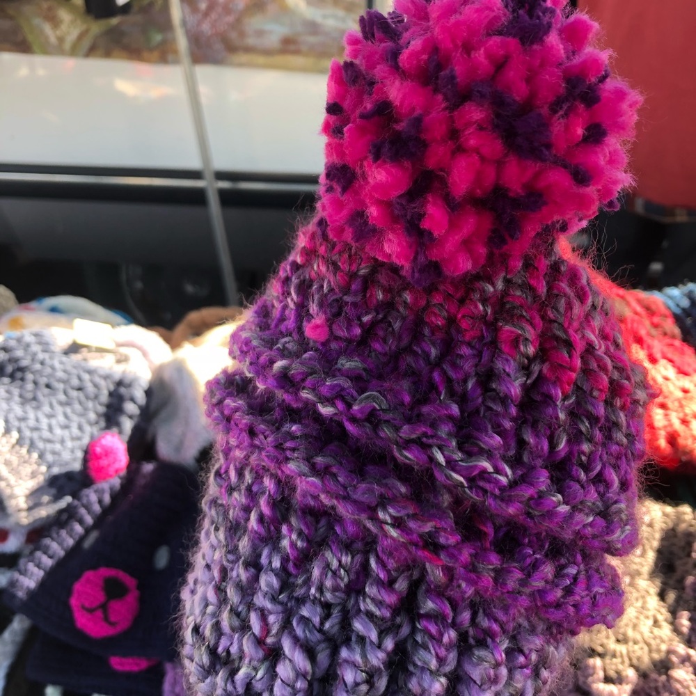 knitted hat - Picture 2 of 3